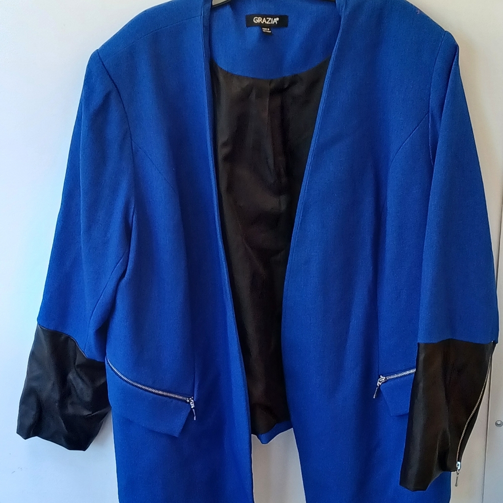 22W royal blue blazer